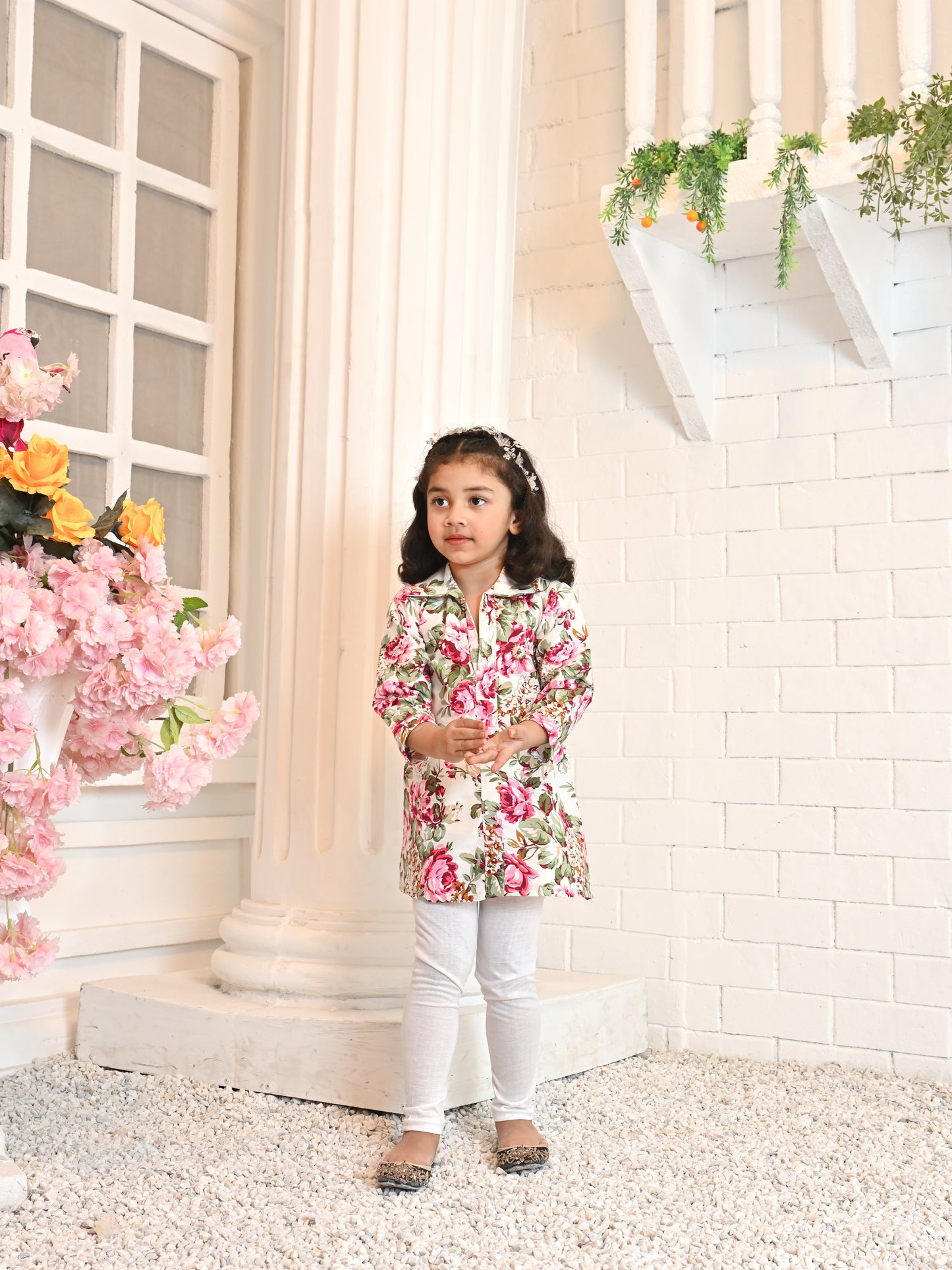Roses Button Top