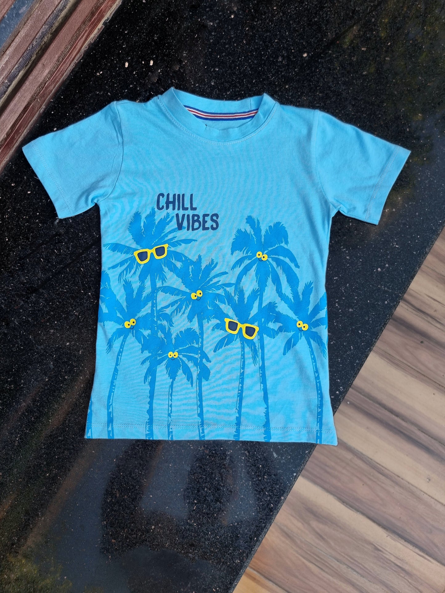 Chill Vibes T-shirt